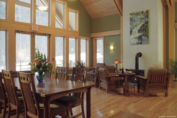 MINNEWASKA LODGE (Lake Minnewaska)